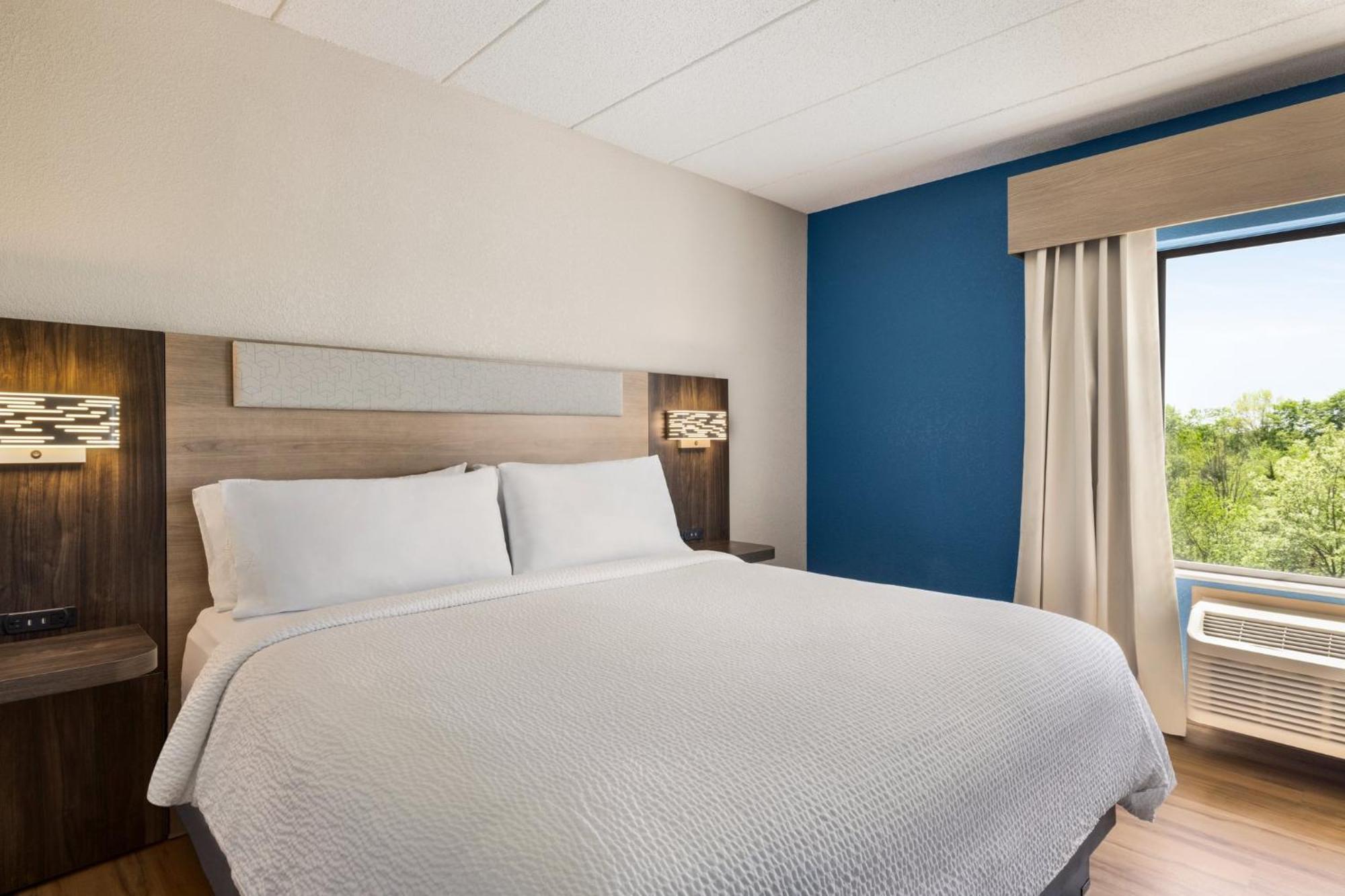 Holiday Inn Express Hotel & Suites Indianapolis W - Airport Area By Ihg Zewnętrze zdjęcie