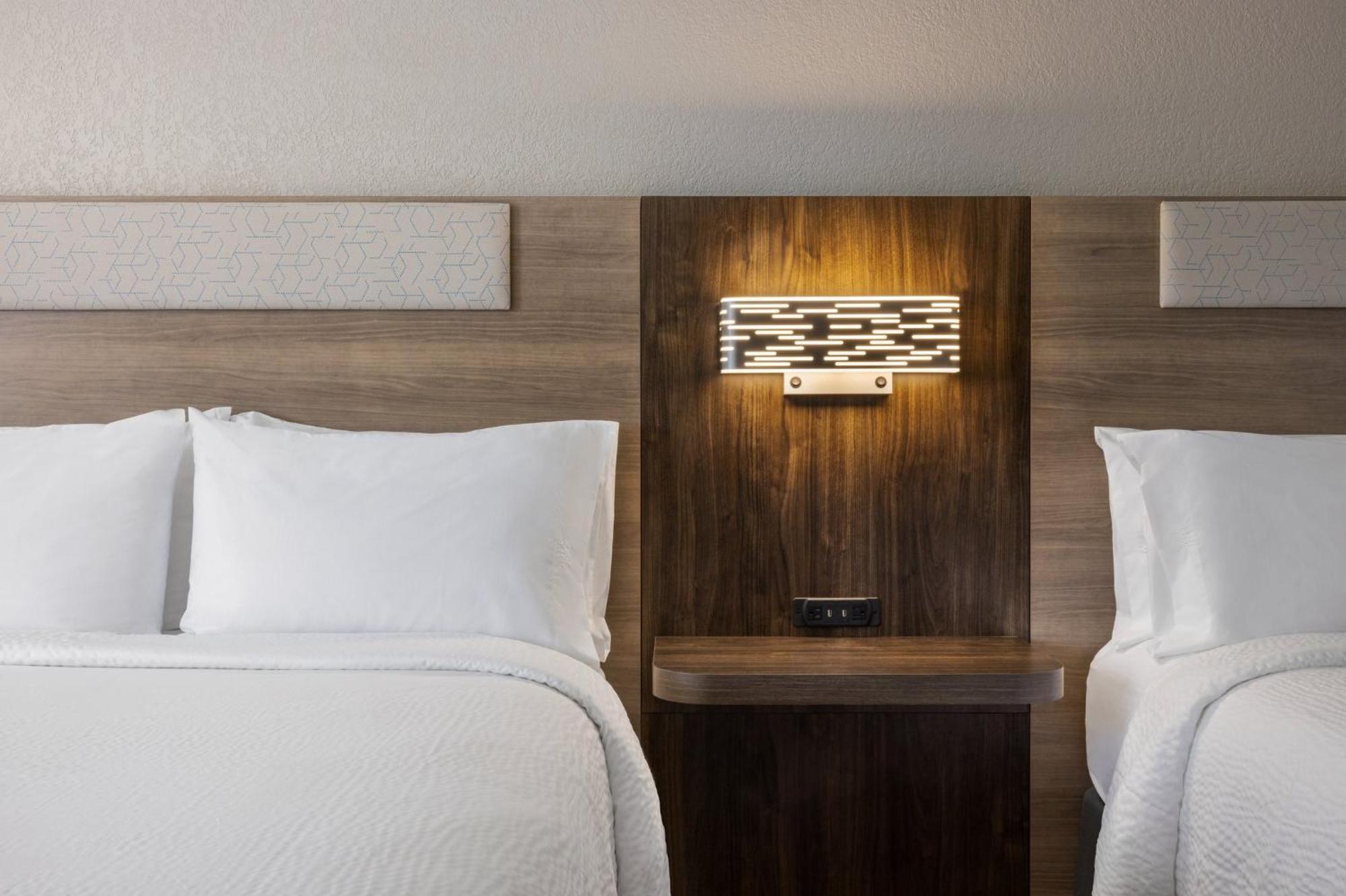Holiday Inn Express Hotel & Suites Indianapolis W - Airport Area By Ihg Zewnętrze zdjęcie